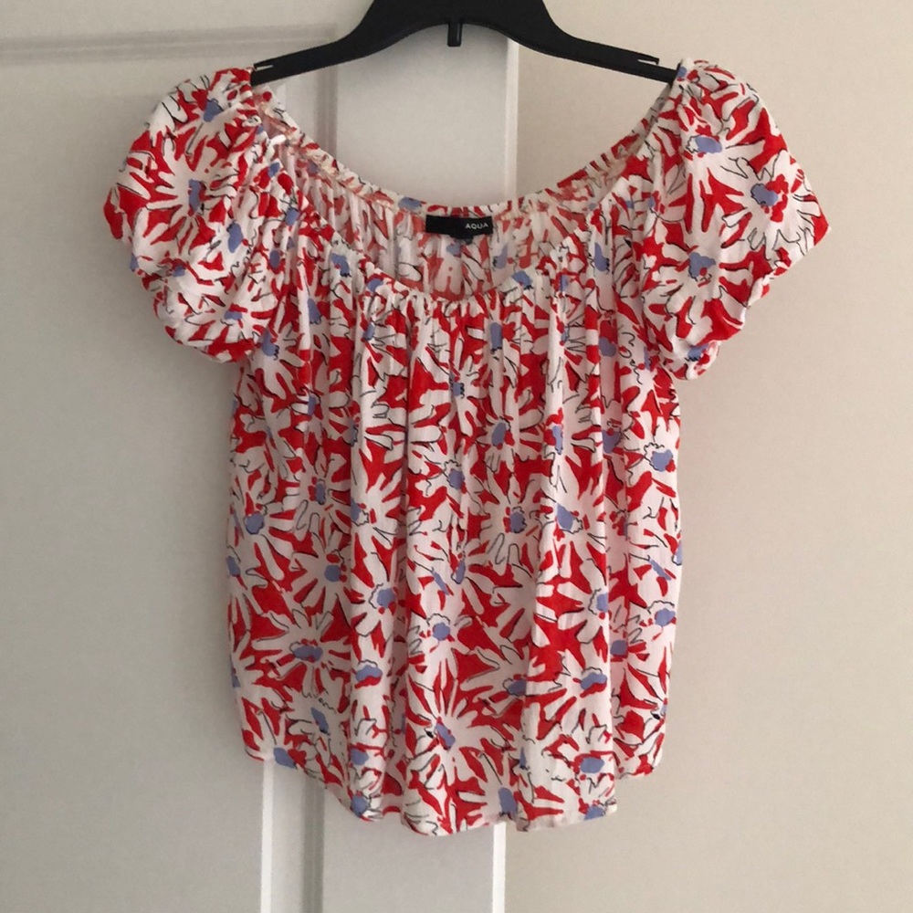 Aqua Short Sleeve Floral Top. Size S